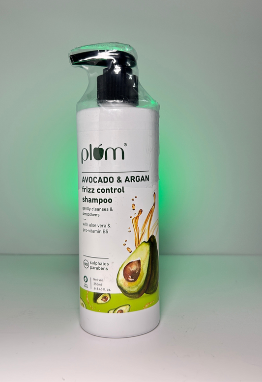 Plum Avocado & Argan Frizz Control Shampoo for curly, wavy, frizzy hair| With Argan Oil, Avocado Oil, Aloe Vera Extract | Reduces Frizz, Retains moisture, conditions strands 250ml