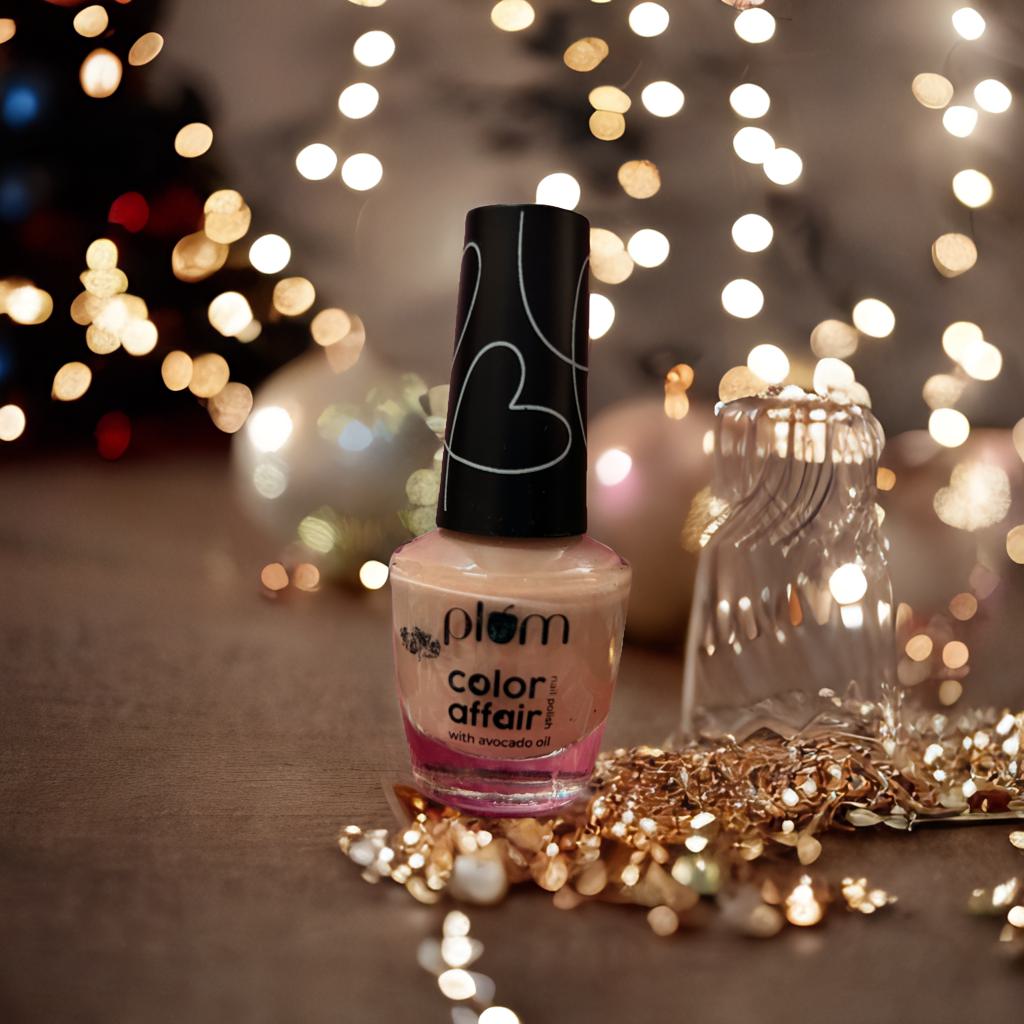 Plum Color Affair Nail Polish | 7-Free Formula | High Shine & Plump Finish | 100% Vegan & Cruelty Free Nailpaint | Peaches n’ Cream - 131 | 11 ml