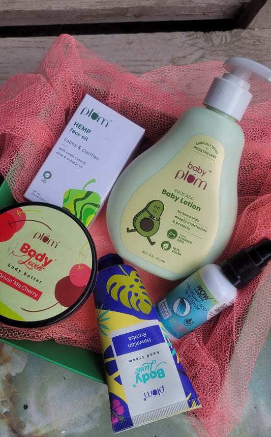 Self Care Kit - Pamper Yourself All this MRP 2400/- on sale@ 1090 : Baby Plum avacado body lotion/wash | Plum hemp face oil | Plum body butter| WOW Skin Science Hyaluronic Acid Moisturising Face Serum |
Plum hand cream
